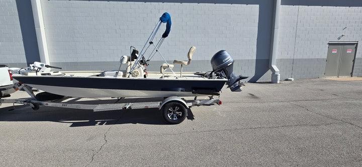 2016 Aluma-Weld Express XP18 Center Console Fishing Boat