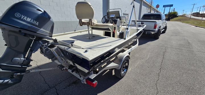 2016 Aluma-Weld Express XP18 Center Console Fishing Boat