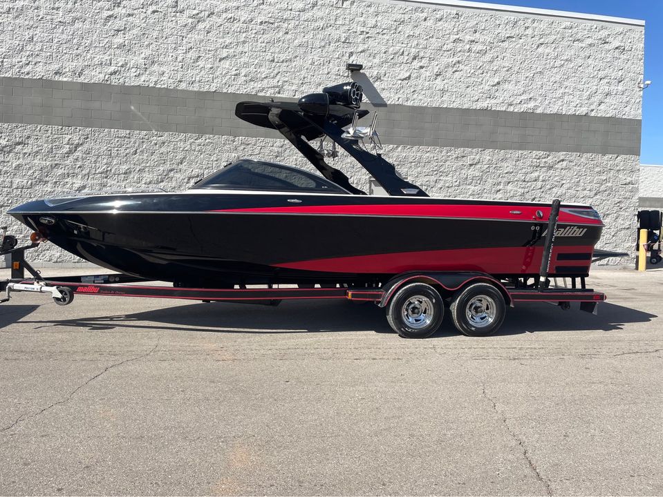 2008 Malibu Wakesetter 247 LSV