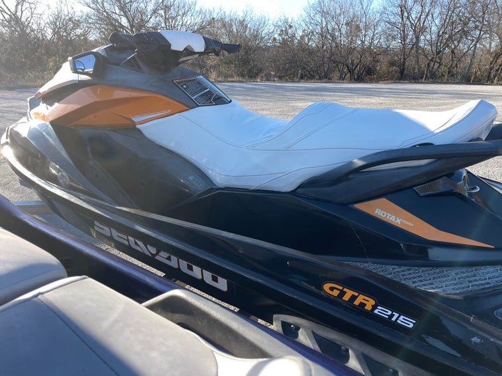 2014 Yamaha VX Cruiser / Sea-Doo GTR 215