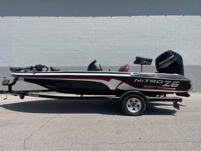 2011 Nitro Z6 18ft. Bass Boat