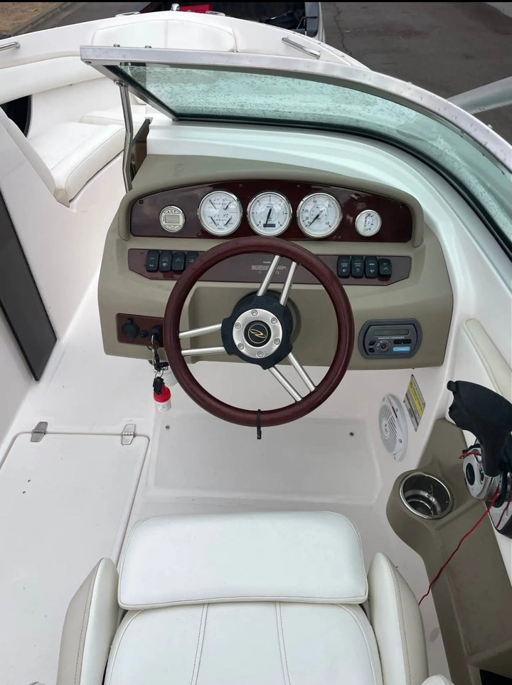 2009 Regal 2200 Bowrider