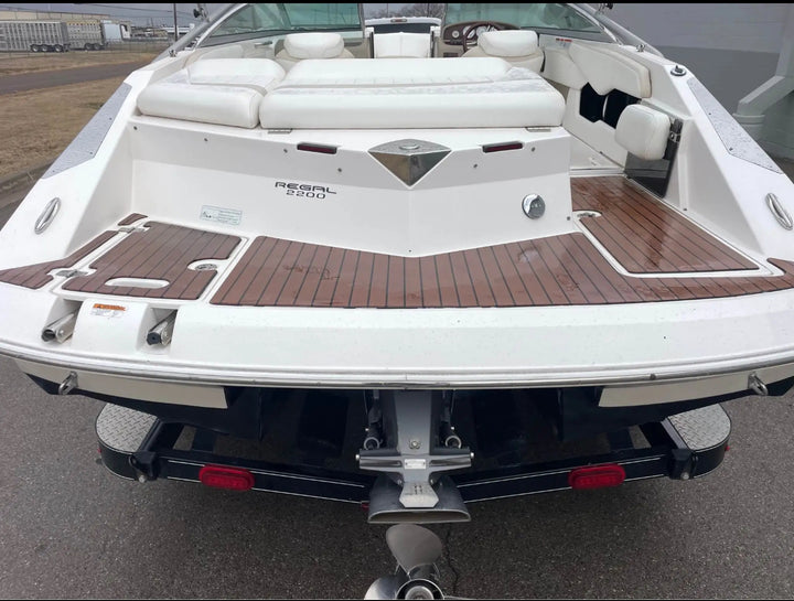 2009 Regal 2200 Bowrider