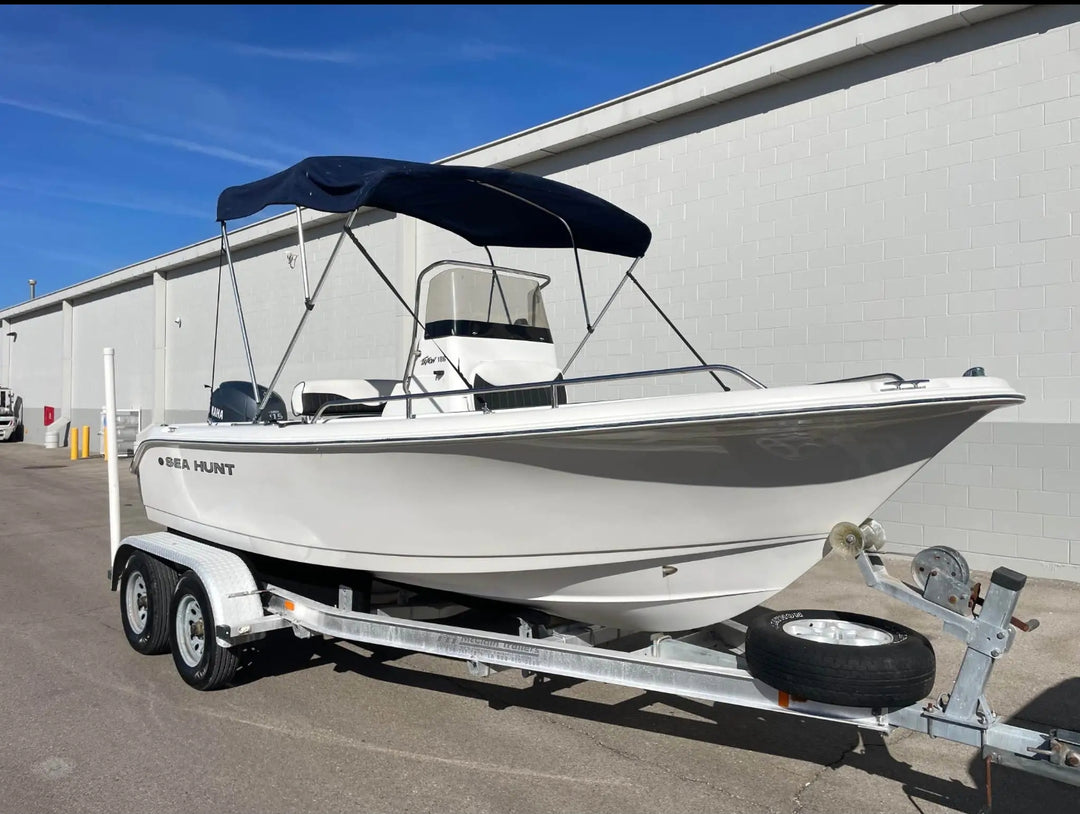 2003 Sea Hunt 186 Triton Center Console