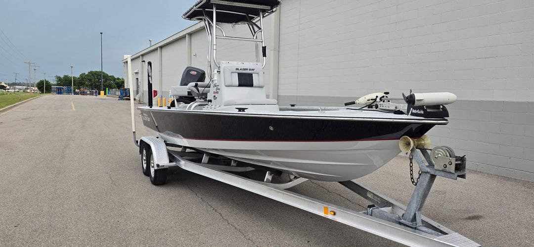 2014 Blazer Bay 22GTS Center Console