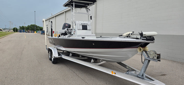 2014 Blazer Bay 22GTS Center Console