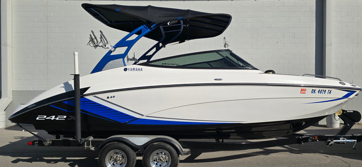 2018 Yamaha 242x e-series