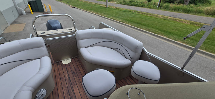 2014 Avalon 2455 Catalina Entertainer