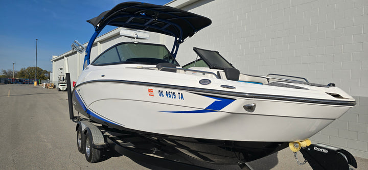 2018 Yamaha 242x e-series