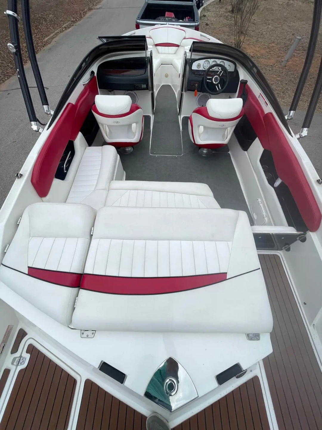 2008 Regal 2200RS Family Sport Boat