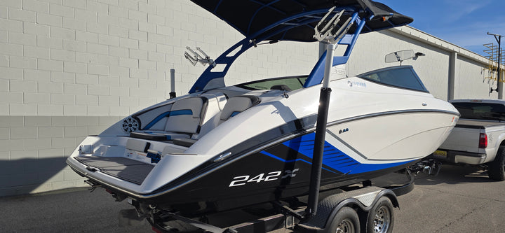 2018 Yamaha 242x e-series