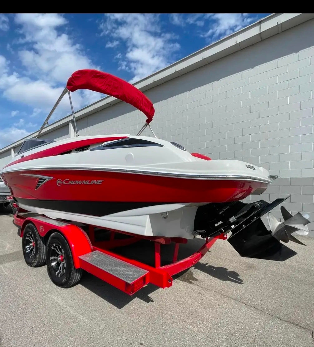 2022 Crownline 240ss