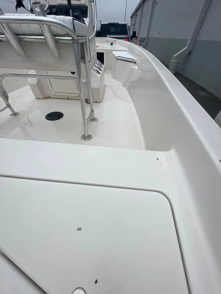2004 Path Finder 1900 Center Console Fishing Boat