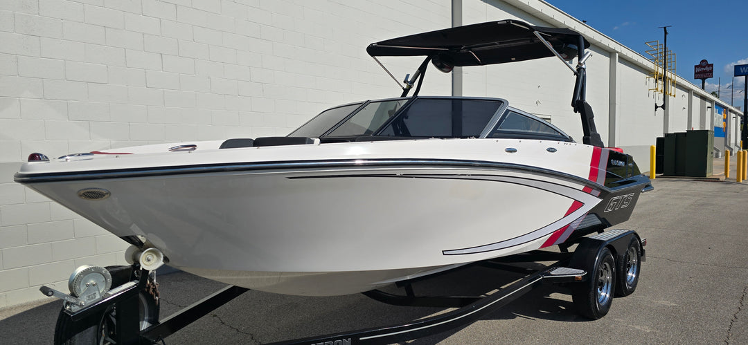 2015 Glastron GTS205
