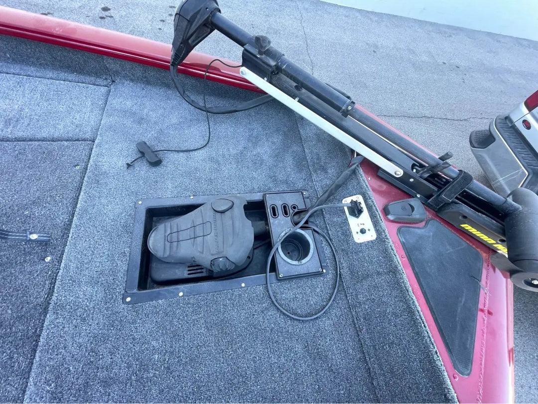 2019 Tracker  Pro17 Team TXW Fishing Boat