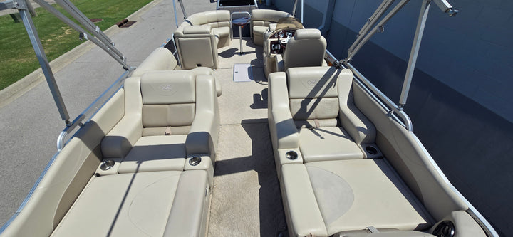 2011 Xcursion x-23rl luxury tritoon