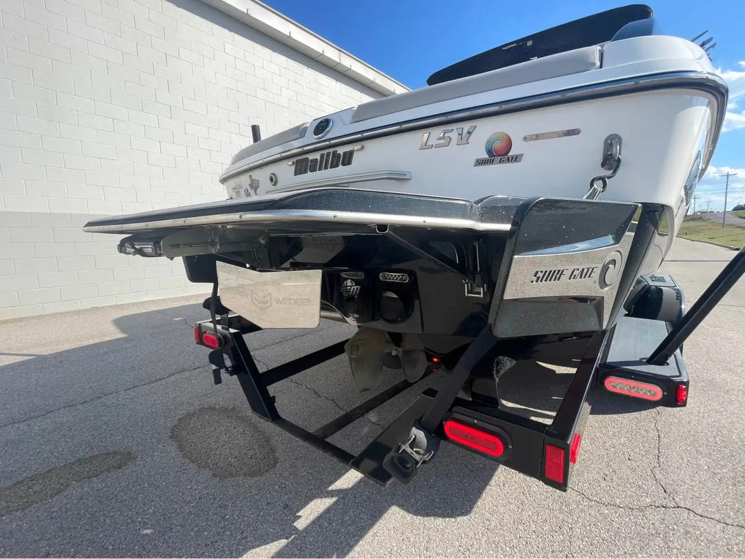 2015 Malibu 23 LSV Wakesetter Surf Boat