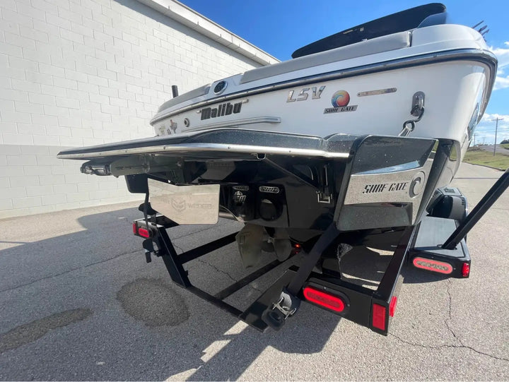 2015 Malibu 23 LSV Wakesetter Surf Boat