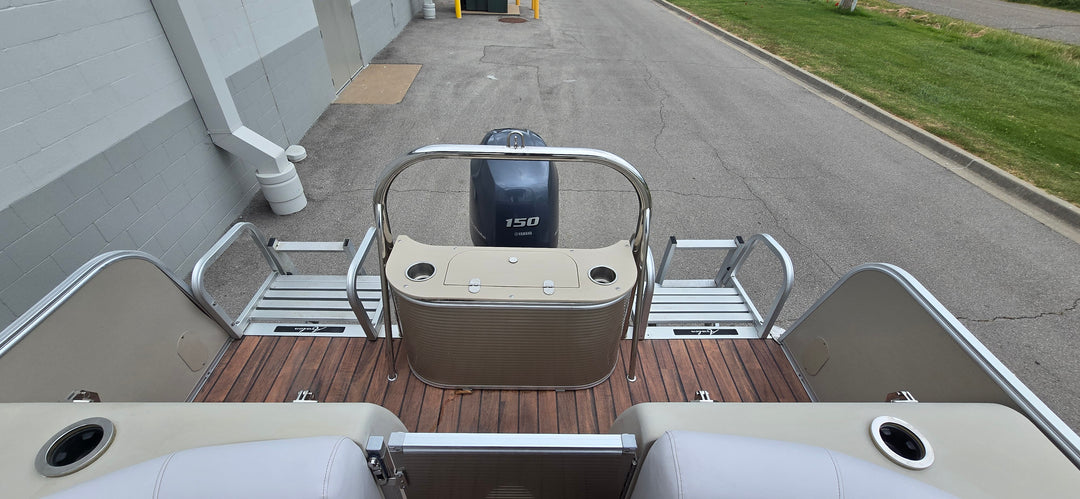 2014 Avalon 2455 Catalina Entertainer