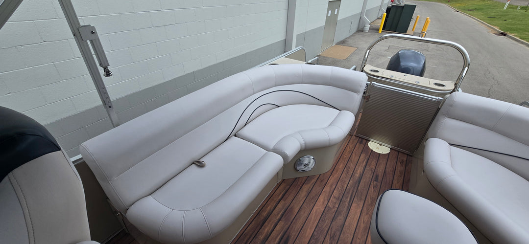 2014 Avalon 2455 Catalina Entertainer