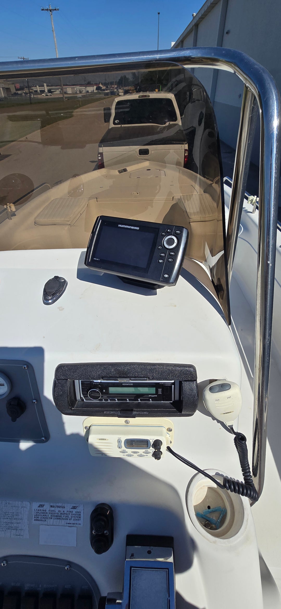 2000 Fish Master TravisEdition Center Console
