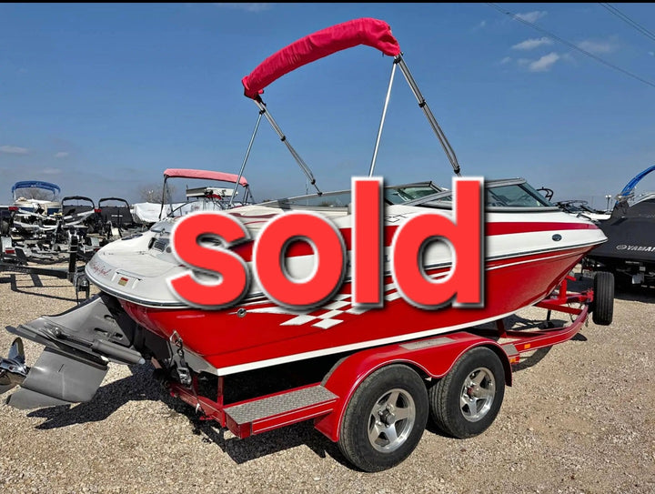 2003 Crownline 202 21’ family ski boat