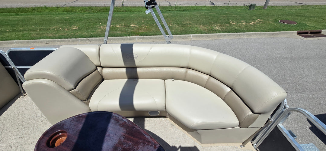 2011 Xcursion x-23rl luxury tritoon