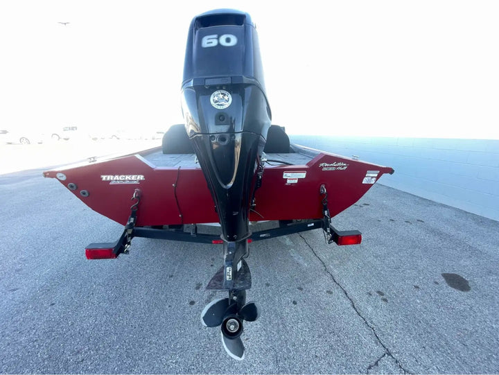 2019 Tracker  Pro17 Team TXW Fishing Boat