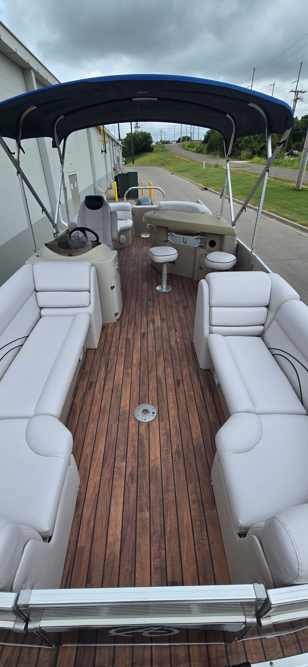 2014 Avalon 2455 Catalina Entertainer
