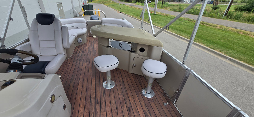 2014 Avalon 2455 Catalina Entertainer