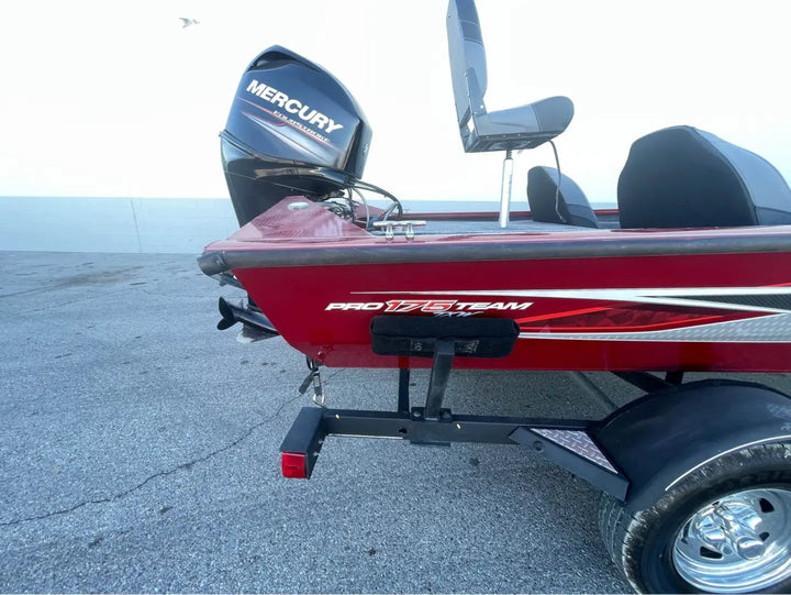 2019 Tracker  Pro17 Team TXW Fishing Boat