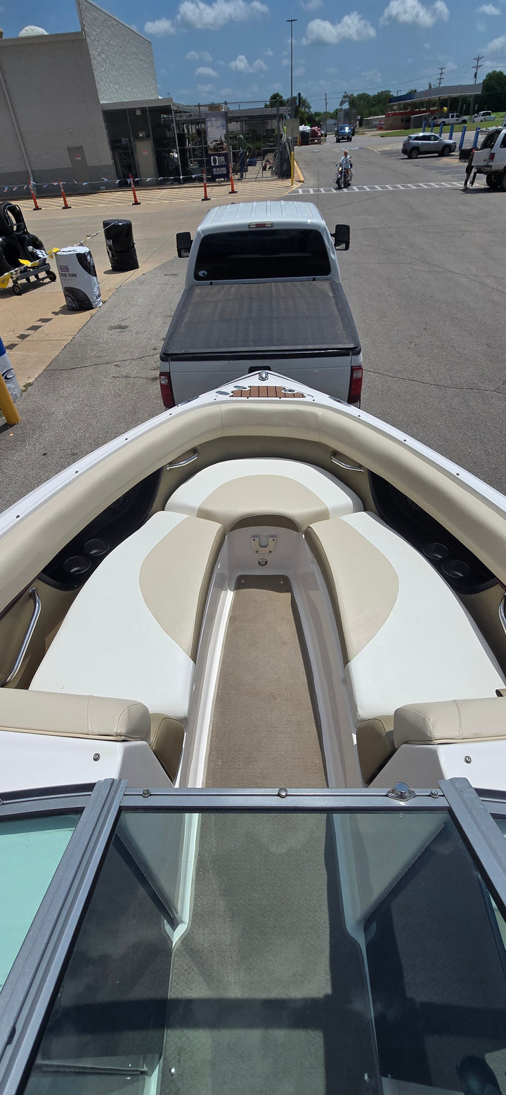 2011 Regal Fastrac 2500 Luxury Family Boat