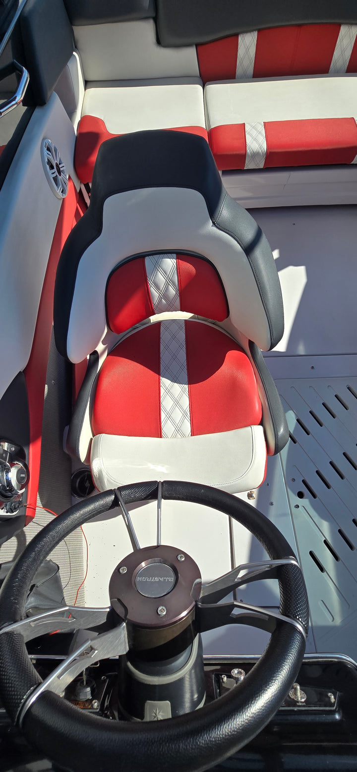 2015 Glastron GTS205