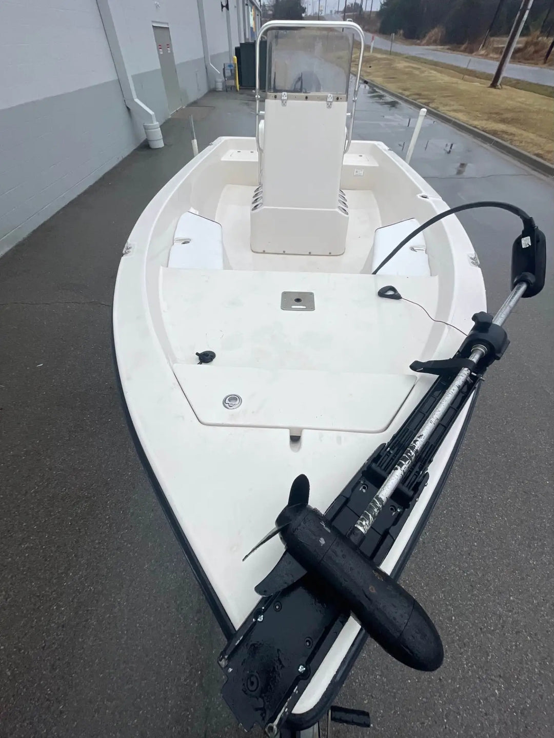 2004 Path Finder 1900 Center Console Fishing Boat