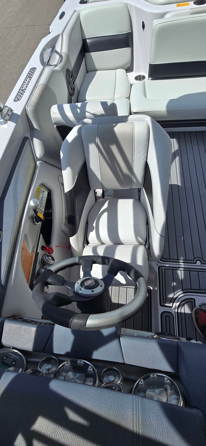 2007 Correct Craft Super Air Nautique 210 Team