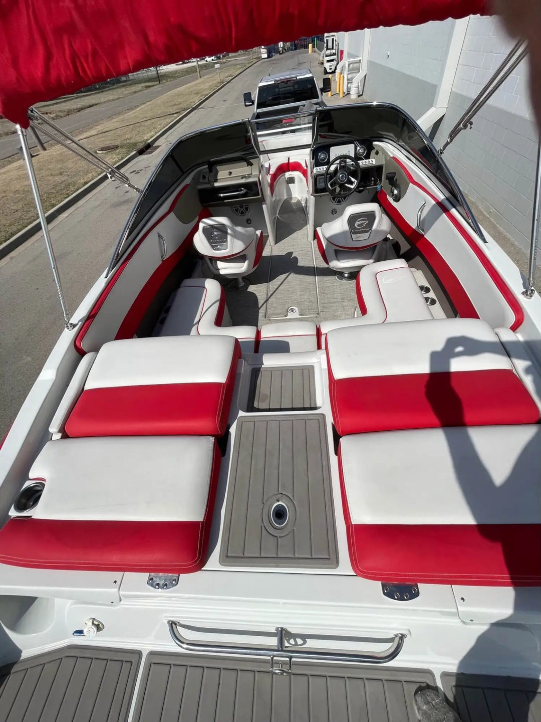 2022 Crownline 240ss
