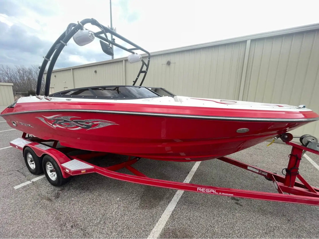 2008 Regal 2200RS Family Sport Boat
